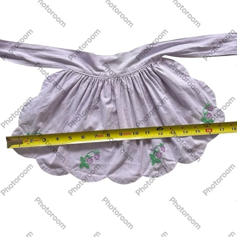 51” Apron Vintage Cottagecore MCM Floral Embroidered Berries